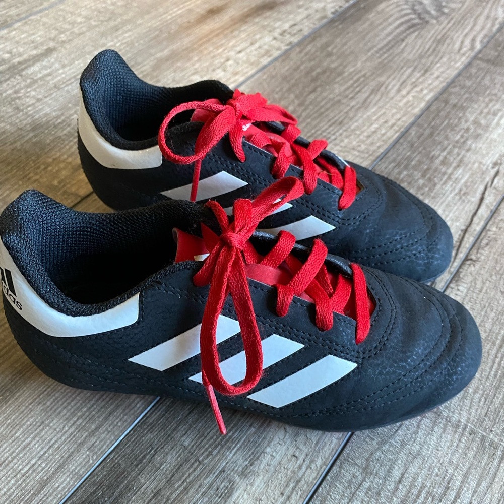 Adidas Soccer cleats - Size 13